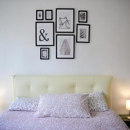 Easy Welcome Charming Mella Apartment